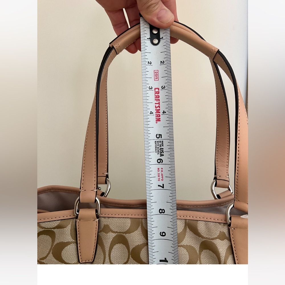 Classic Coach Shoulder Bag - Picture 7 of 7